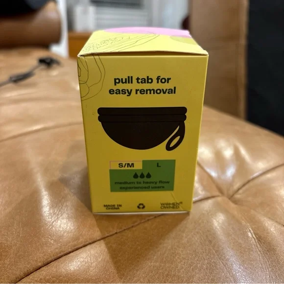 Menstrual Disc S/M 1 Count  by Viv For Your V - Picture 2 of 4